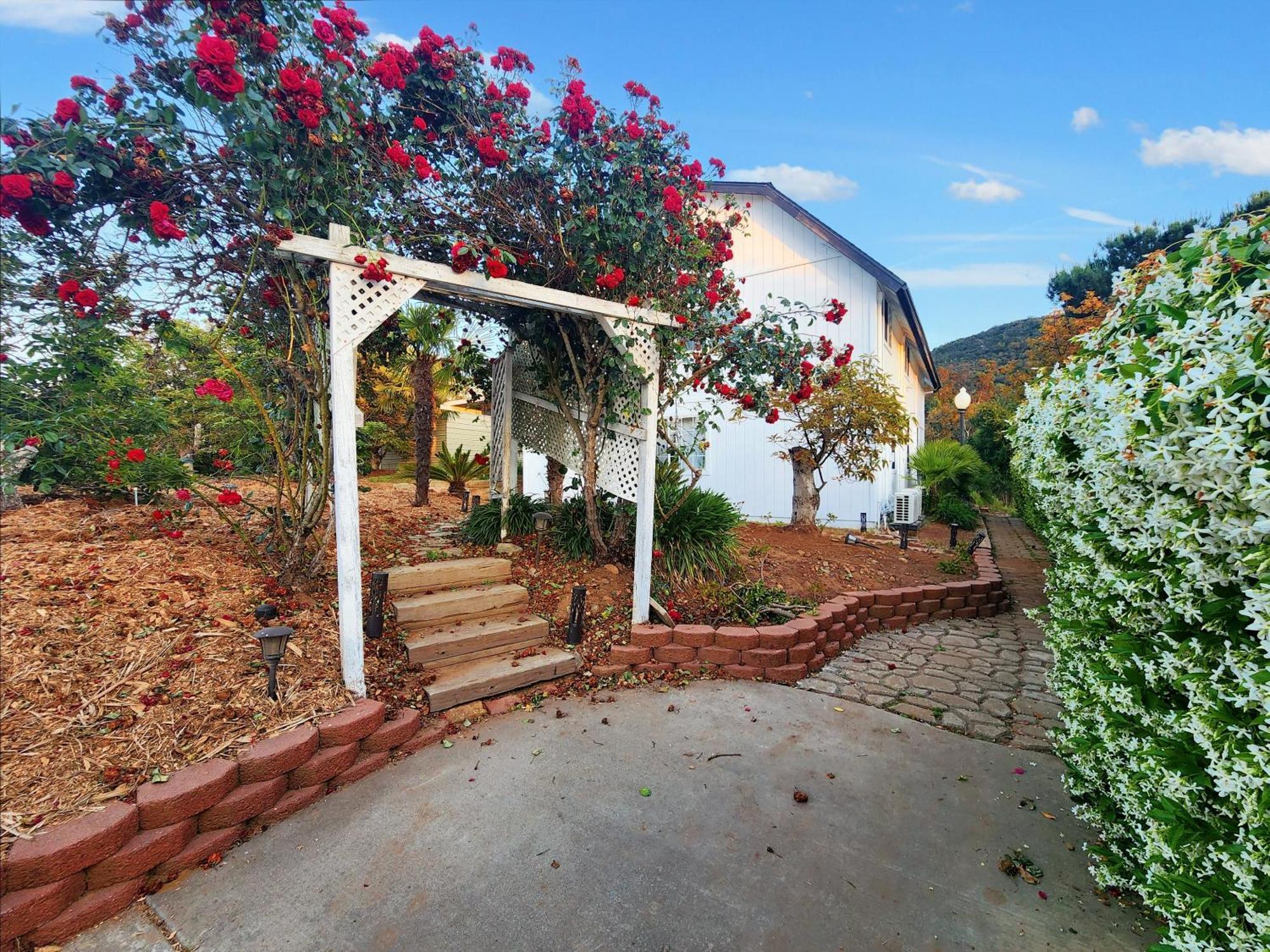 Avocado Bliss Retreat Villa Valley Center Exterior photo